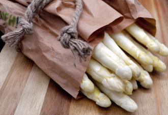 De rijke geschiedenis van de Belgische aspergeteelt - Culinair - 2HB