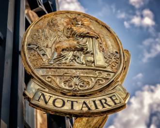 Digitale handtekeningen nu beschikbaar voor notariële aktes - Financieel - 2HB