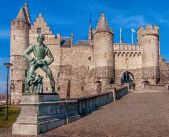 Lumineuze toekomstplannen voor Het Steen - 2de verblijf in een stad - 2HB