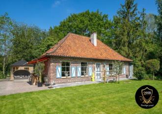Nieuwerwetse fermette aan de bosrand van groen Ursel - Spotlight - 2HB