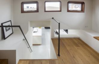 Wonen in een oud vrachtschip - Exclusief - 2HB