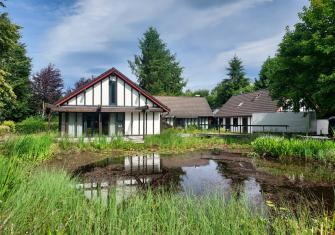 Uniek woon- en vakantiedomein met drie woningen in de Oostkantons - Ardennen - 2HB